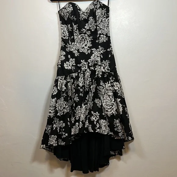 VINTAGE strapless dress/gown black and white floral print size 10 - Picture 1 of 6